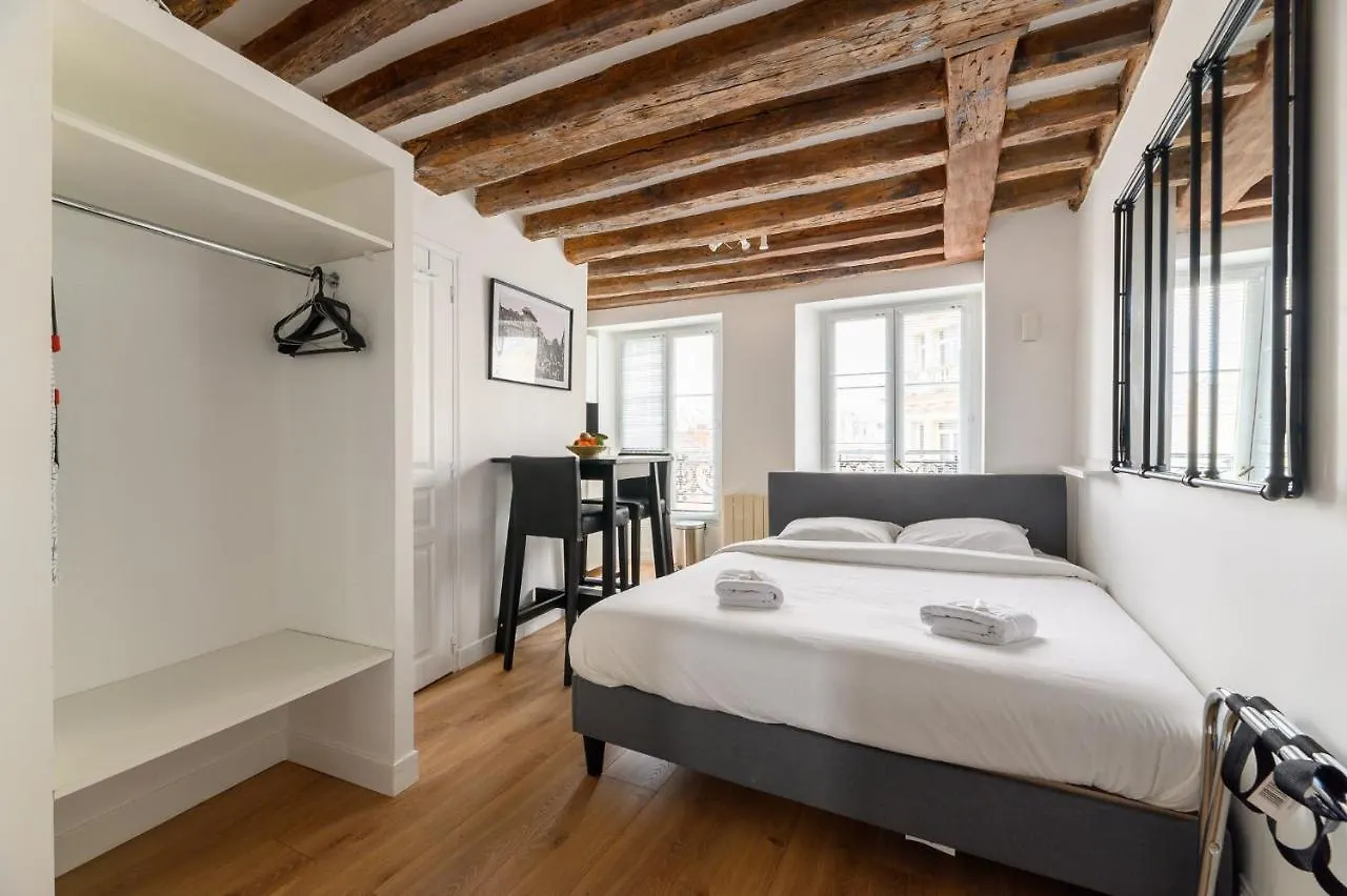 Parisrentstudio Διαμέρισμα *